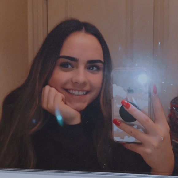 Meet your Posher, Annika - Picture 1 of 1